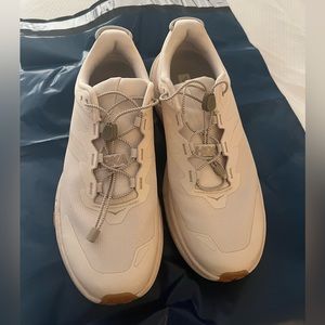 Hoka Transport Women’s Size 9.5